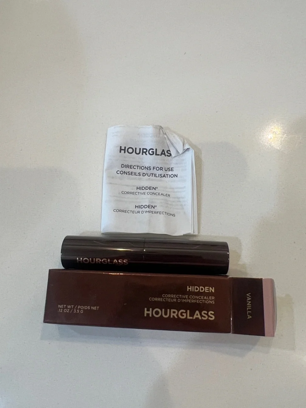 Hourglass Hidden Corrective Concealer in Vanilla